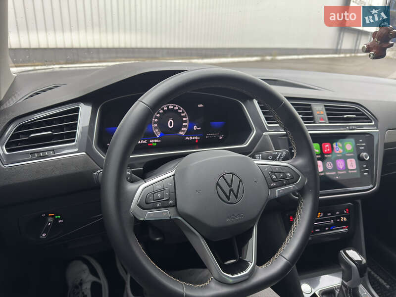 Внедорожник / Кроссовер Volkswagen Tiguan 2023 в Черновцах
