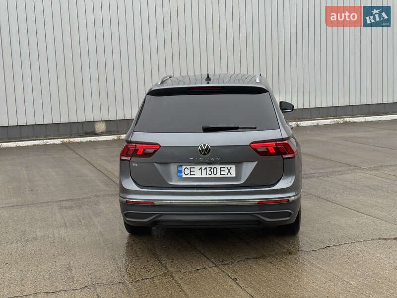 Внедорожник / Кроссовер Volkswagen Tiguan 2023 в Черновцах
