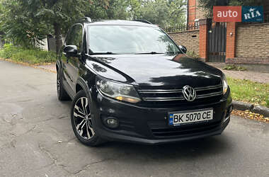 Внедорожник / Кроссовер Volkswagen Tiguan 2015 в Киеве