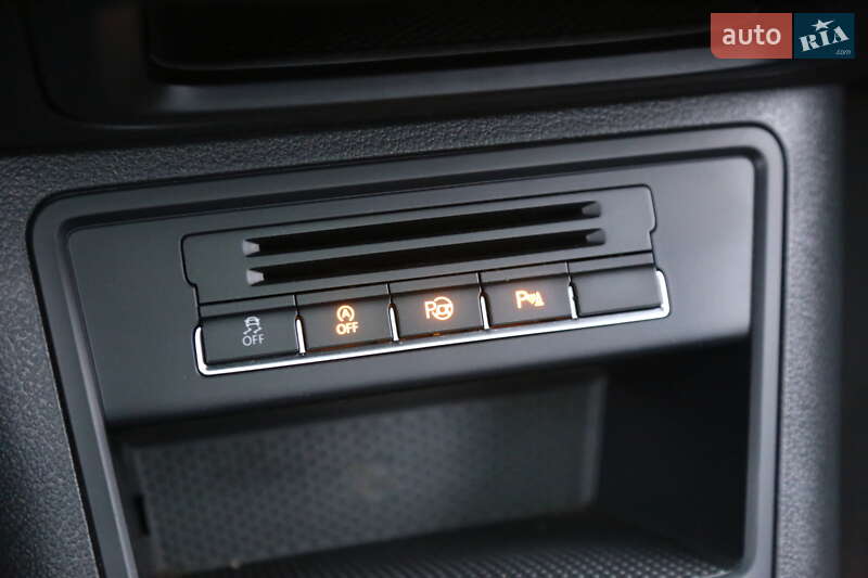Внедорожник / Кроссовер Volkswagen Tiguan 2015 в Киеве фото 21 Внедорожник / Кроссовер Volkswagen Tiguan 2015 в Киеве