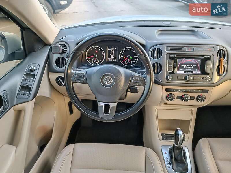 Внедорожник / Кроссовер Volkswagen Tiguan 2012 в Харькове