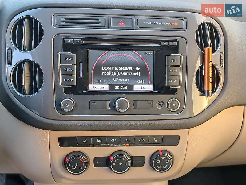 Внедорожник / Кроссовер Volkswagen Tiguan 2012 в Харькове