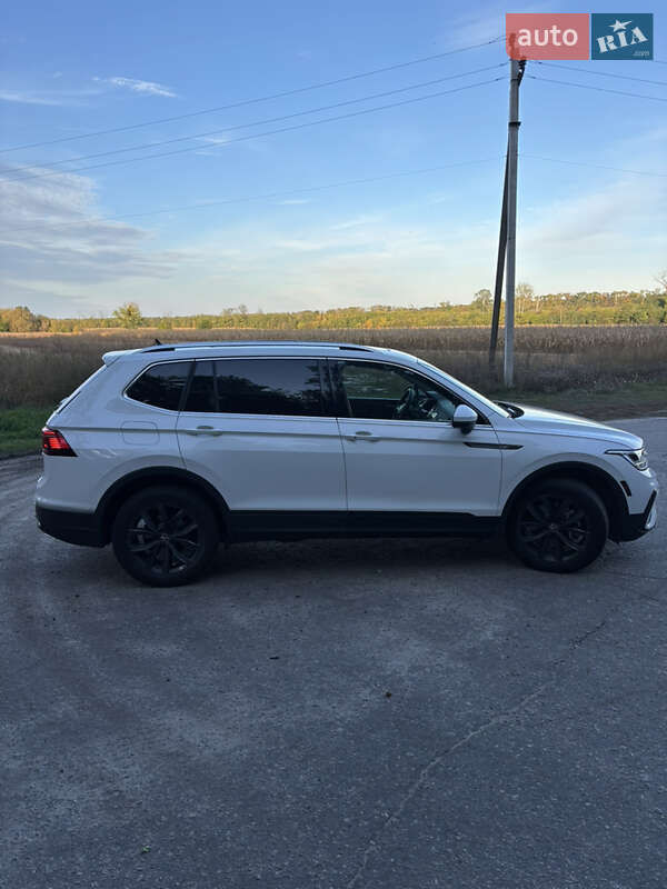 Внедорожник / Кроссовер Volkswagen Tiguan 2022 в Зенькове фото 10 Внедорожник / Кроссовер Volkswagen Tiguan 2022 в Зенькове