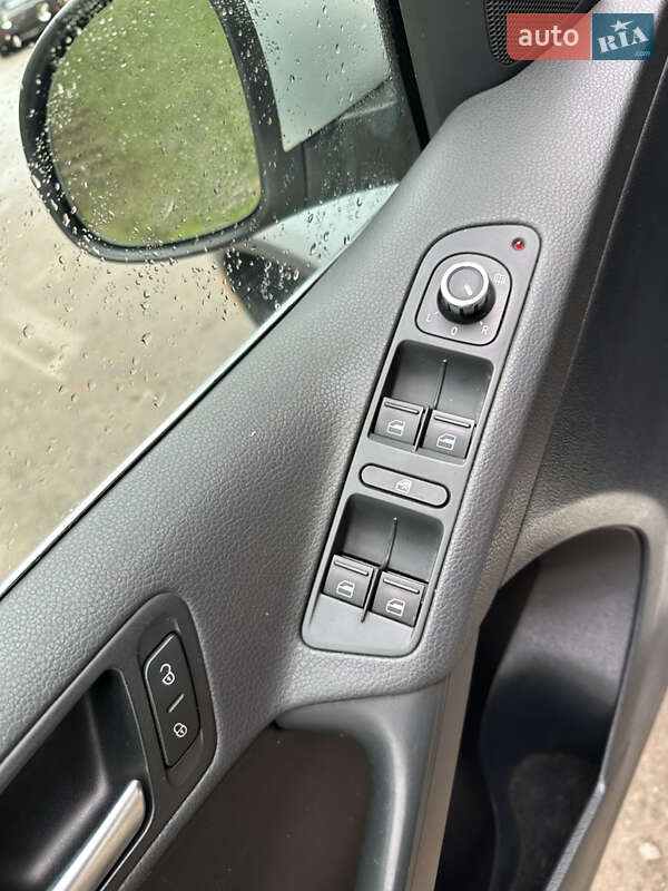 Внедорожник / Кроссовер Volkswagen Tiguan 2011 в Тернополе