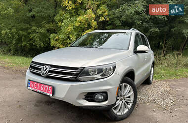 Позашляховик / Кросовер Volkswagen Tiguan 2011 в Тернополі