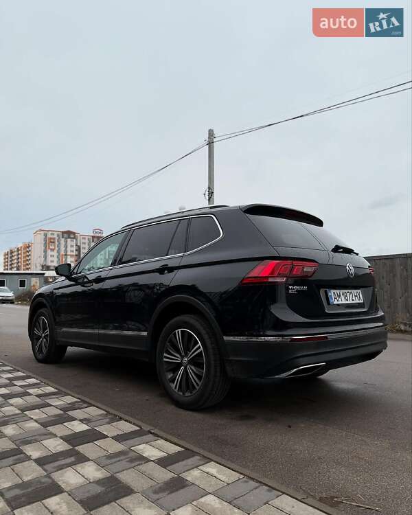 Позашляховик / Кросовер Volkswagen Tiguan 2018 в Львові