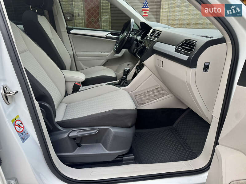 Позашляховик / Кросовер Volkswagen Tiguan 2017 в Рівному фото 18 Позашляховик / Кросовер Volkswagen Tiguan 2017 в Рівному