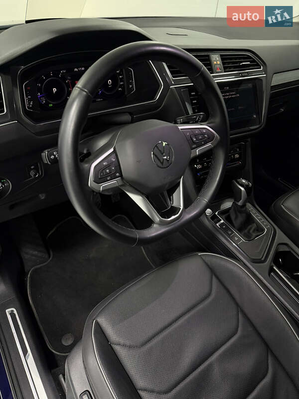 Внедорожник / Кроссовер Volkswagen Tiguan 2022 в Одессе