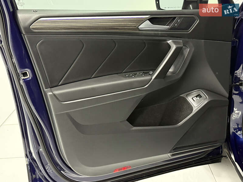 Внедорожник / Кроссовер Volkswagen Tiguan 2022 в Одессе