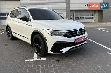 Внедорожник / Кроссовер Volkswagen Tiguan 2023 в Львове