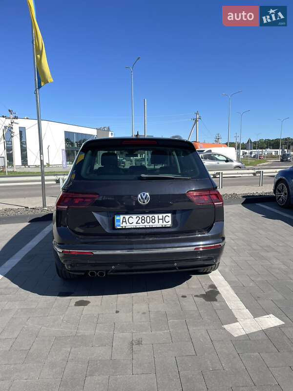 Внедорожник / Кроссовер Volkswagen Tiguan 2016 в Луцке