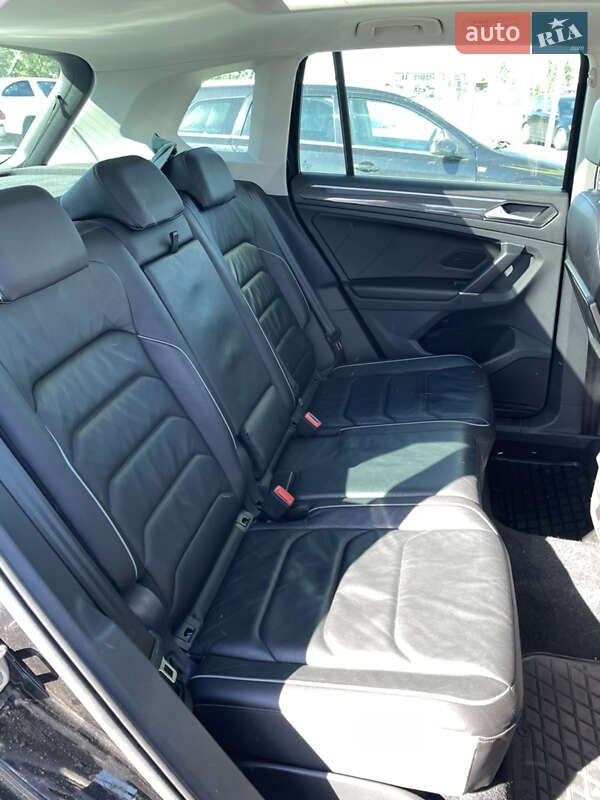 Внедорожник / Кроссовер Volkswagen Tiguan 2016 в Луцке