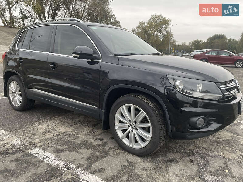 Внедорожник / Кроссовер Volkswagen Tiguan 2013 в Киеве