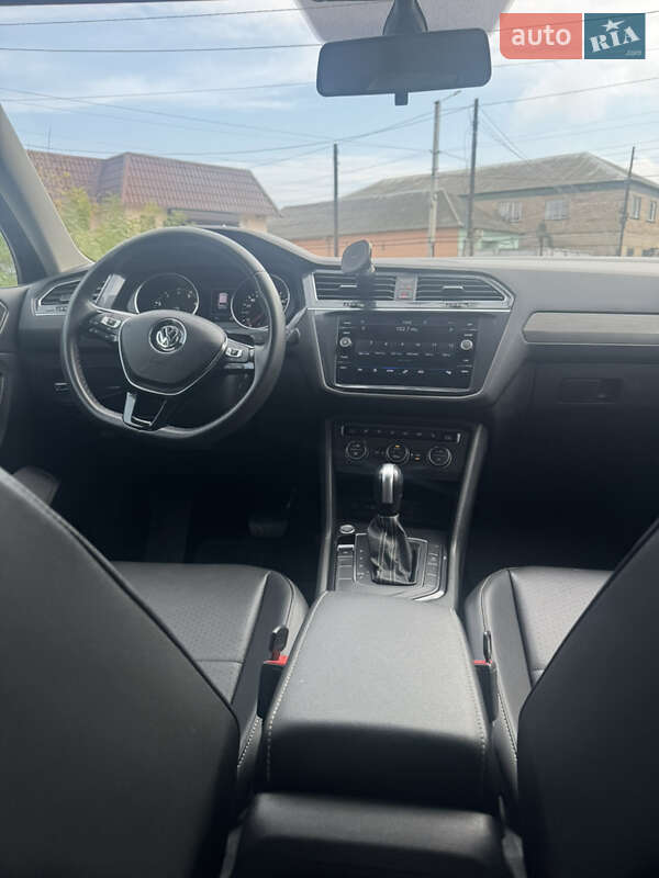 Внедорожник / Кроссовер Volkswagen Tiguan 2020 в Одессе