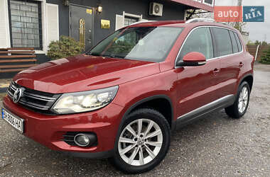 Внедорожник / Кроссовер Volkswagen Tiguan 2015 в Одессе