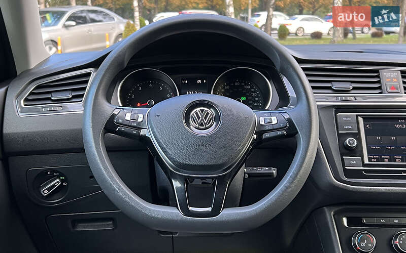 Внедорожник / Кроссовер Volkswagen Tiguan 2018 в Львове