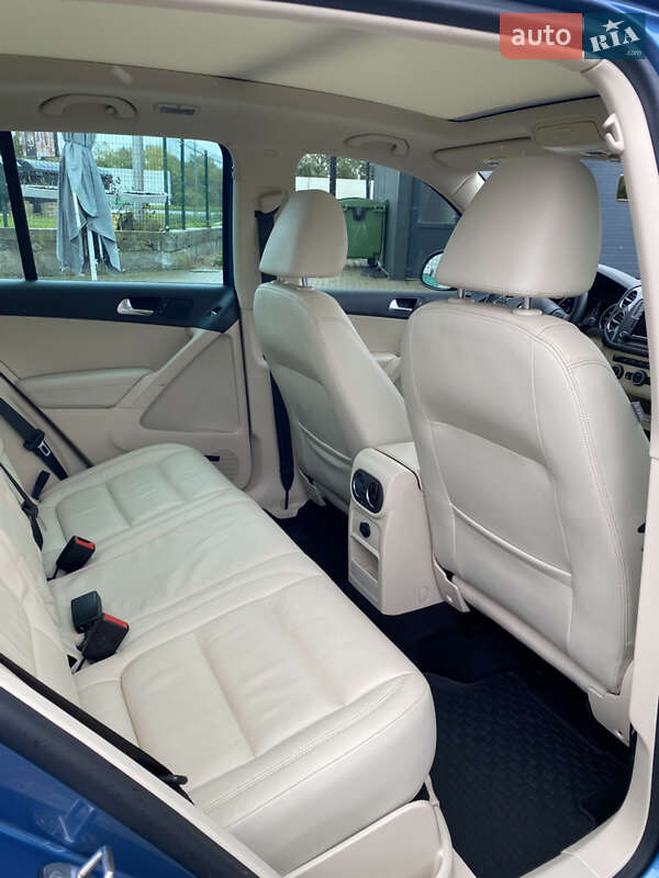 Позашляховик / Кросовер Volkswagen Tiguan 2017 в Львові