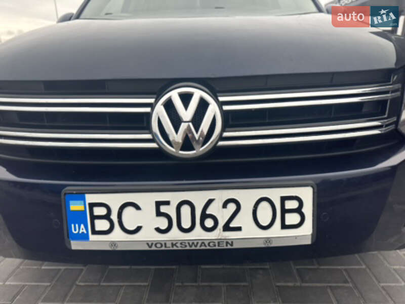 Позашляховик / Кросовер Volkswagen Tiguan 2015 в Красному