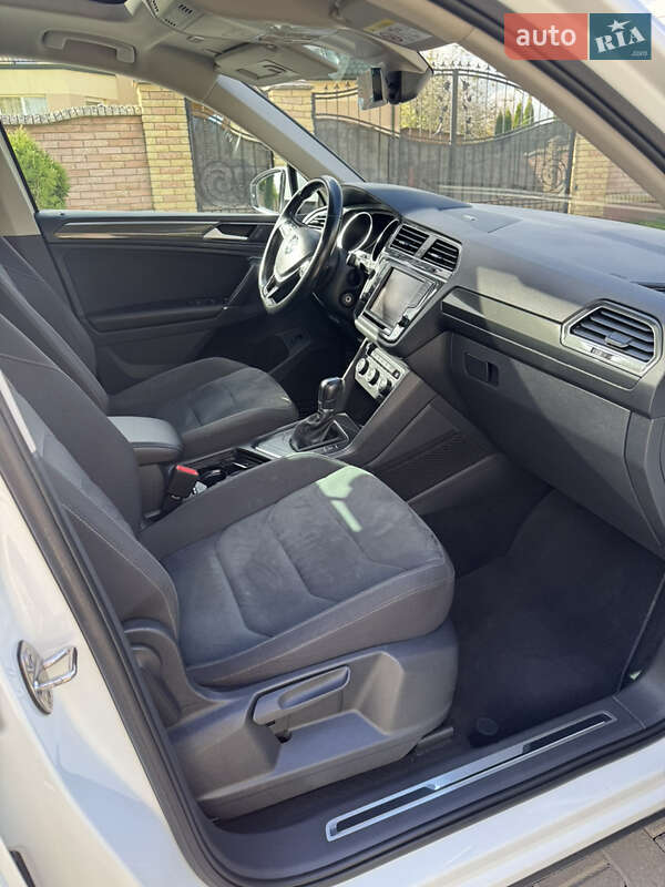 Внедорожник / Кроссовер Volkswagen Tiguan 2017 в Черновцах фото 27 Внедорожник / Кроссовер Volkswagen Tiguan 2017 в Черновцах