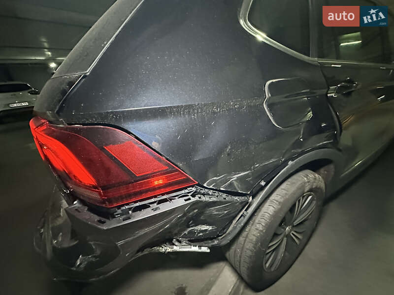 Внедорожник / Кроссовер Volkswagen Tiguan 2018 в Львове