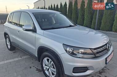 Позашляховик / Кросовер Volkswagen Tiguan 2011 в Кам'янець-Подільському