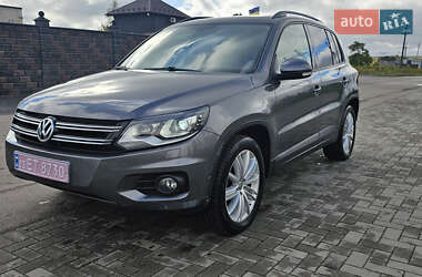 Внедорожник / Кроссовер Volkswagen Tiguan 2012 в Ровно