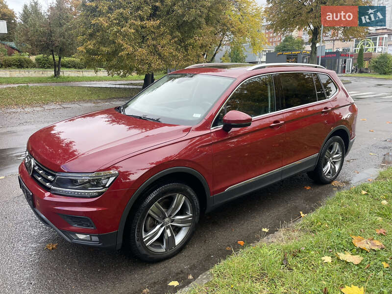 Внедорожник / Кроссовер Volkswagen Tiguan 2020 в Львове