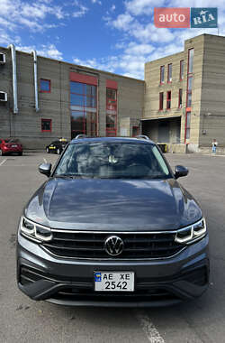 Позашляховик / Кросовер Volkswagen Tiguan 2022 в Дніпрі