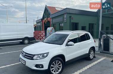 Внедорожник / Кроссовер Volkswagen Tiguan 2016 в Киеве
