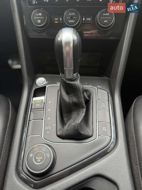 Внедорожник / Кроссовер Volkswagen Tiguan 2018 в Николаеве