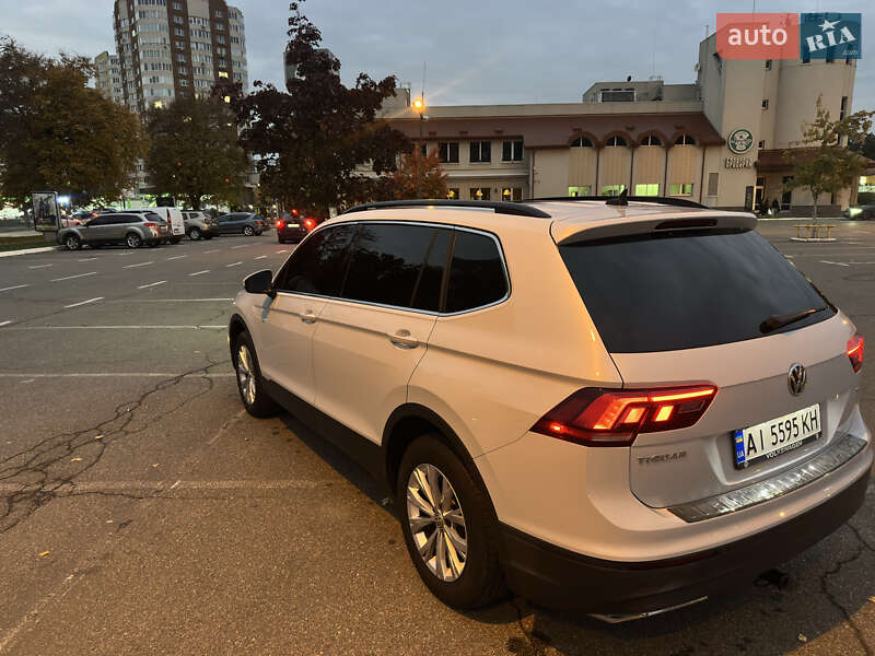 Позашляховик / Кросовер Volkswagen Tiguan 2018 в Броварах фото 8 Позашляховик / Кросовер Volkswagen Tiguan 2018 в Броварах