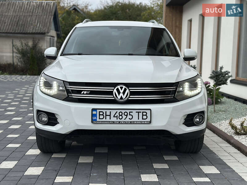 Внедорожник / Кроссовер Volkswagen Tiguan 2015 в Ивано-Франковске
