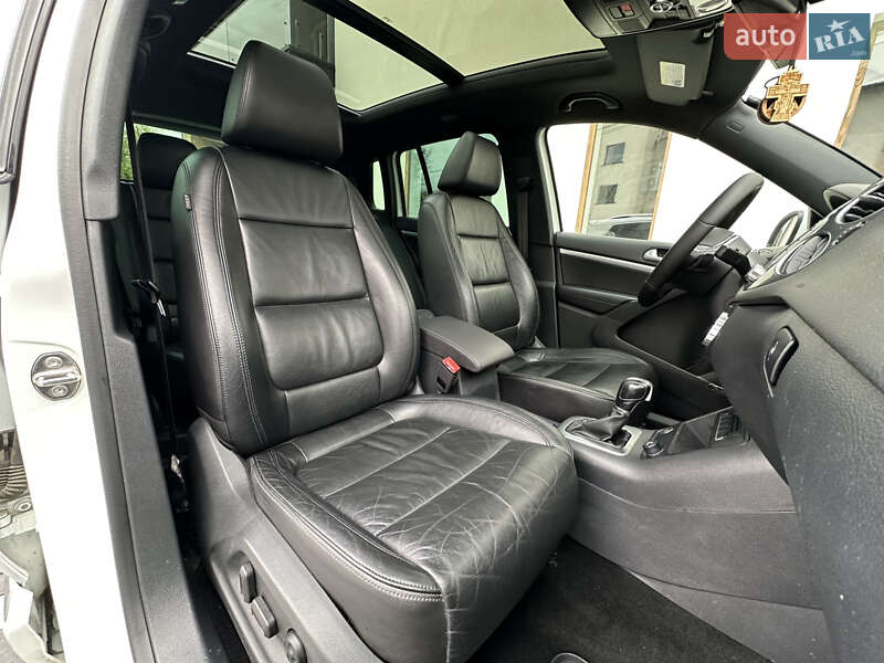 Внедорожник / Кроссовер Volkswagen Tiguan 2015 в Ивано-Франковске