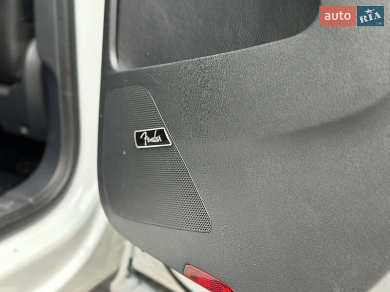 Внедорожник / Кроссовер Volkswagen Tiguan 2015 в Ивано-Франковске