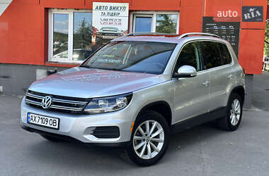 Позашляховик / Кросовер Volkswagen Tiguan 2016 в Харкові