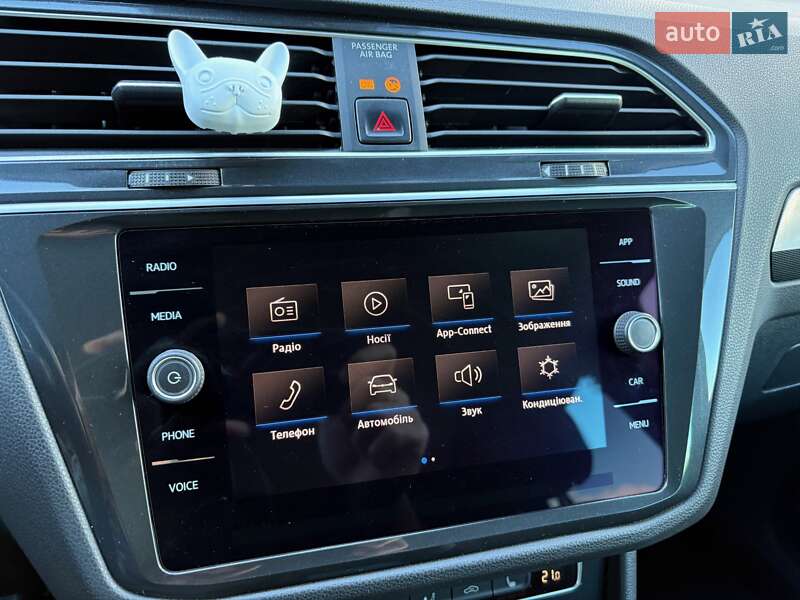Позашляховик / Кросовер Volkswagen Tiguan 2018 в Черкасах фото 17 Позашляховик / Кросовер Volkswagen Tiguan 2018 в Черкасах