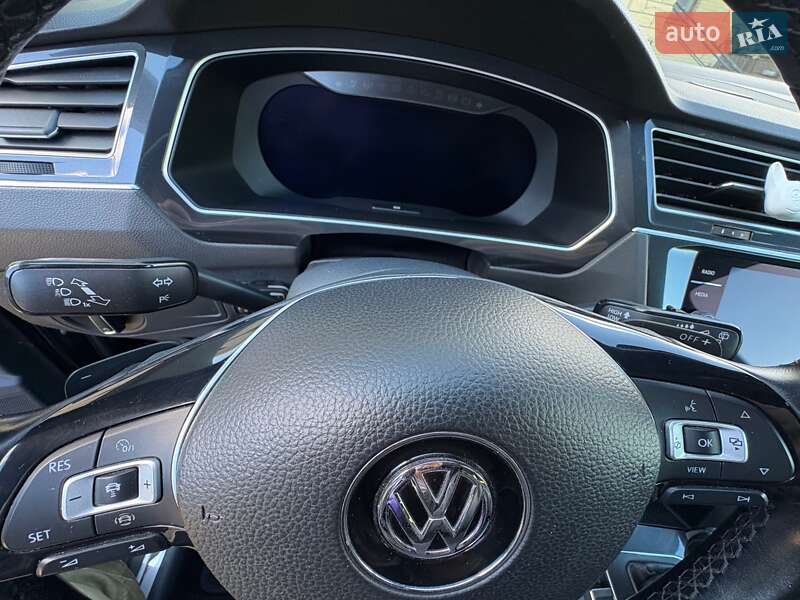 Позашляховик / Кросовер Volkswagen Tiguan 2018 в Черкасах фото 23 Позашляховик / Кросовер Volkswagen Tiguan 2018 в Черкасах