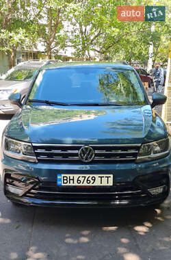 Внедорожник / Кроссовер Volkswagen Tiguan 2020 в Одессе