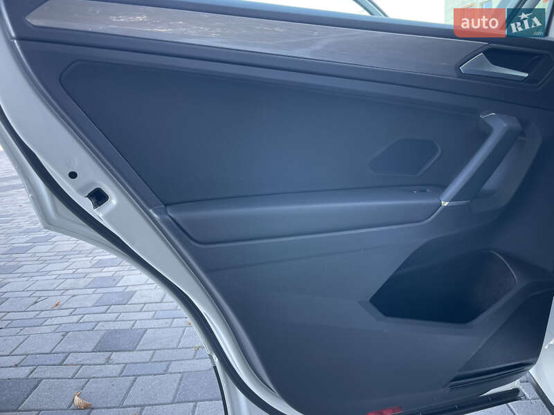 Позашляховик / Кросовер Volkswagen Tiguan 2020 в Дніпрі