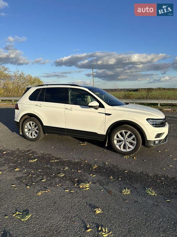 Позашляховик / Кросовер Volkswagen Tiguan 2017 в Тальному
