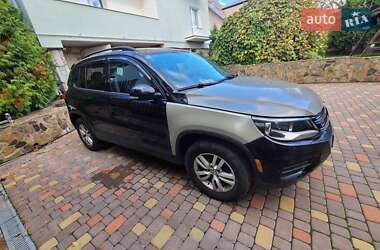 Внедорожник / Кроссовер Volkswagen Tiguan 2016 в Львове