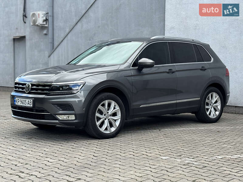 Внедорожник / Кроссовер Volkswagen Tiguan 2017 в Запорожье