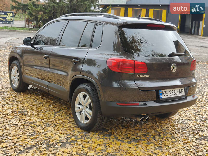 Внедорожник / Кроссовер Volkswagen Tiguan 2016 в Кривом Роге