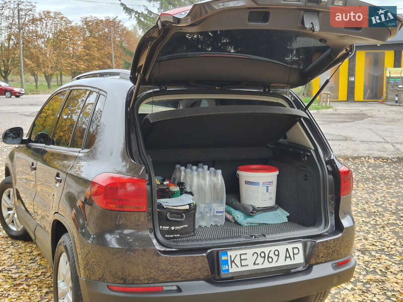 Внедорожник / Кроссовер Volkswagen Tiguan 2016 в Кривом Роге