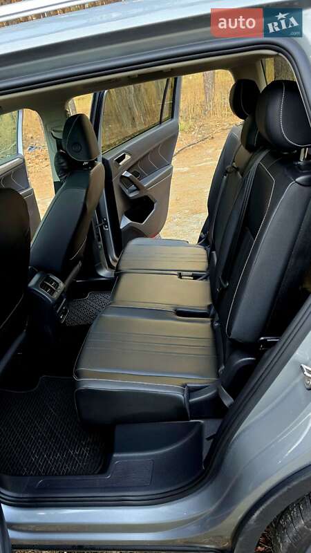 Внедорожник / Кроссовер Volkswagen Tiguan 2023 в Изюме