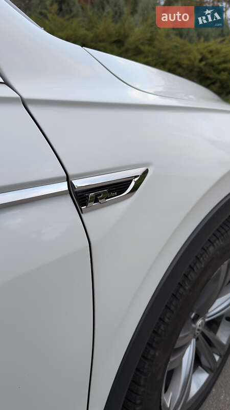 Внедорожник / Кроссовер Volkswagen Tiguan 2019 в Новомосковске фото 10 Внедорожник / Кроссовер Volkswagen Tiguan 2019 в Новомосковске
