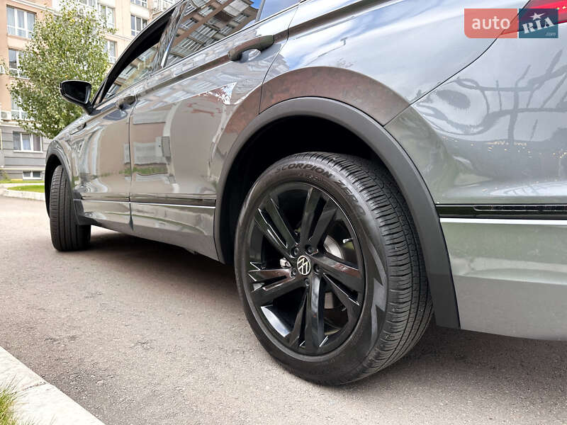 Внедорожник / Кроссовер Volkswagen Tiguan 2024 в Киеве