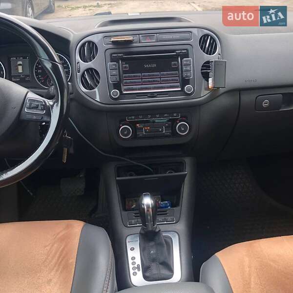 Внедорожник / Кроссовер Volkswagen Tiguan 2012 в Запорожье