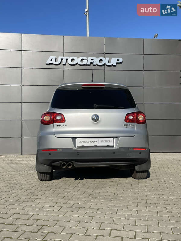 Позашляховик / Кросовер Volkswagen Tiguan 2010 в Одесі