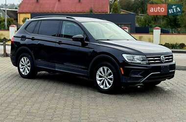 Внедорожник / Кроссовер Volkswagen Tiguan 2017 в Львове